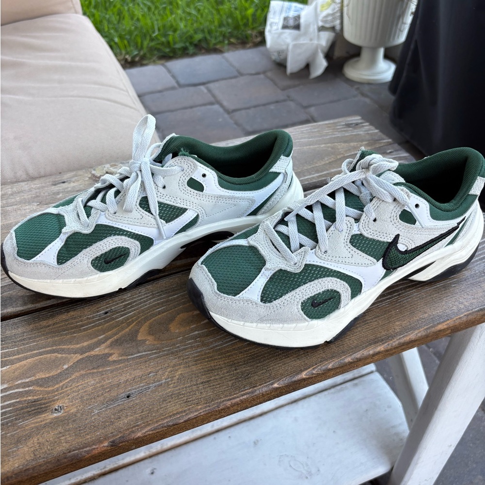 Nike AL8 Medium Green Size 7 Women’s Sneakers